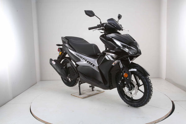 Champion 200 EFI Scooter