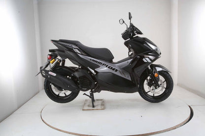 Champion 200 EFI Scooter