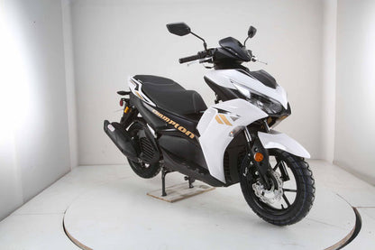 Champion 200 EFI Scooter