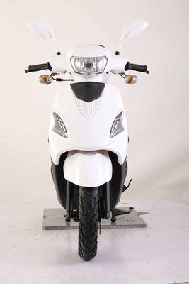 MC Vogue 150cc Scooter (Matte Color)