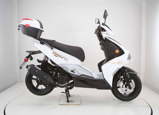 Zoom 150cc Scooter