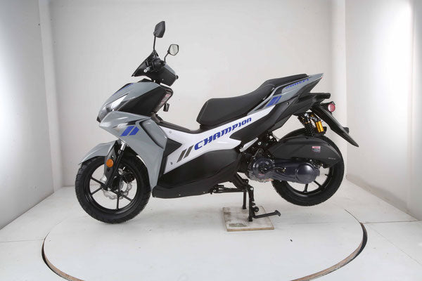 Champion 200 EFI Scooter